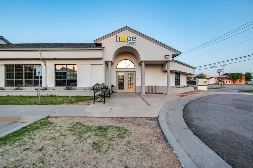 416 SW 79th St, Oklahoma City, OK for sale - Building Photo - Image 3 of 20