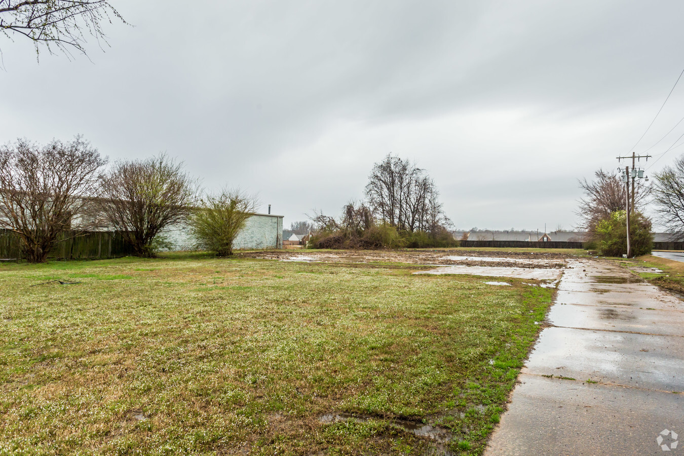 2350 Goodman Rd W, Horn Lake, MS 38637 | LoopNet