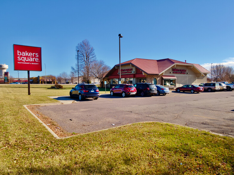 1861 E Madison Ave, Mankato, MN for sale - Primary Photo - Image 1 of 1