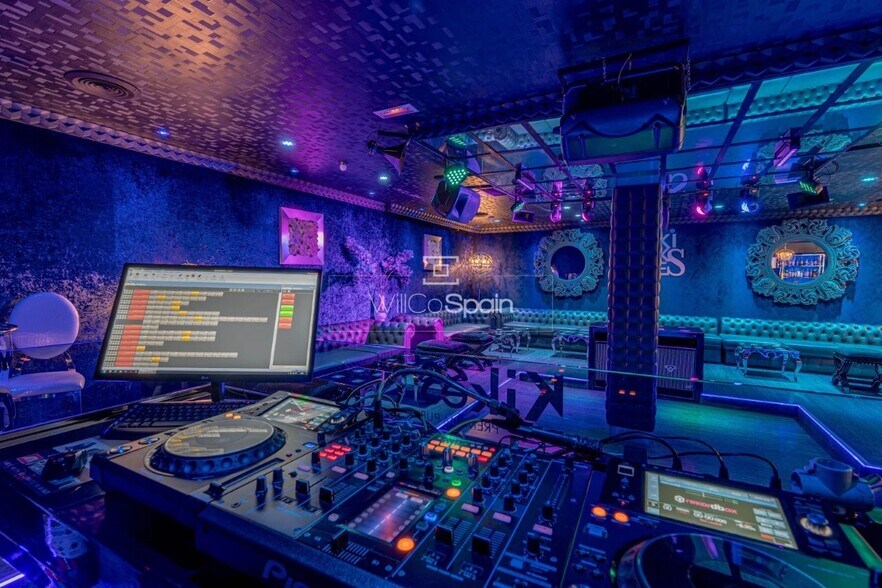 Multifamily in Villa del Prado, Madrid for sale - Interior Photo - Image 3 of 21