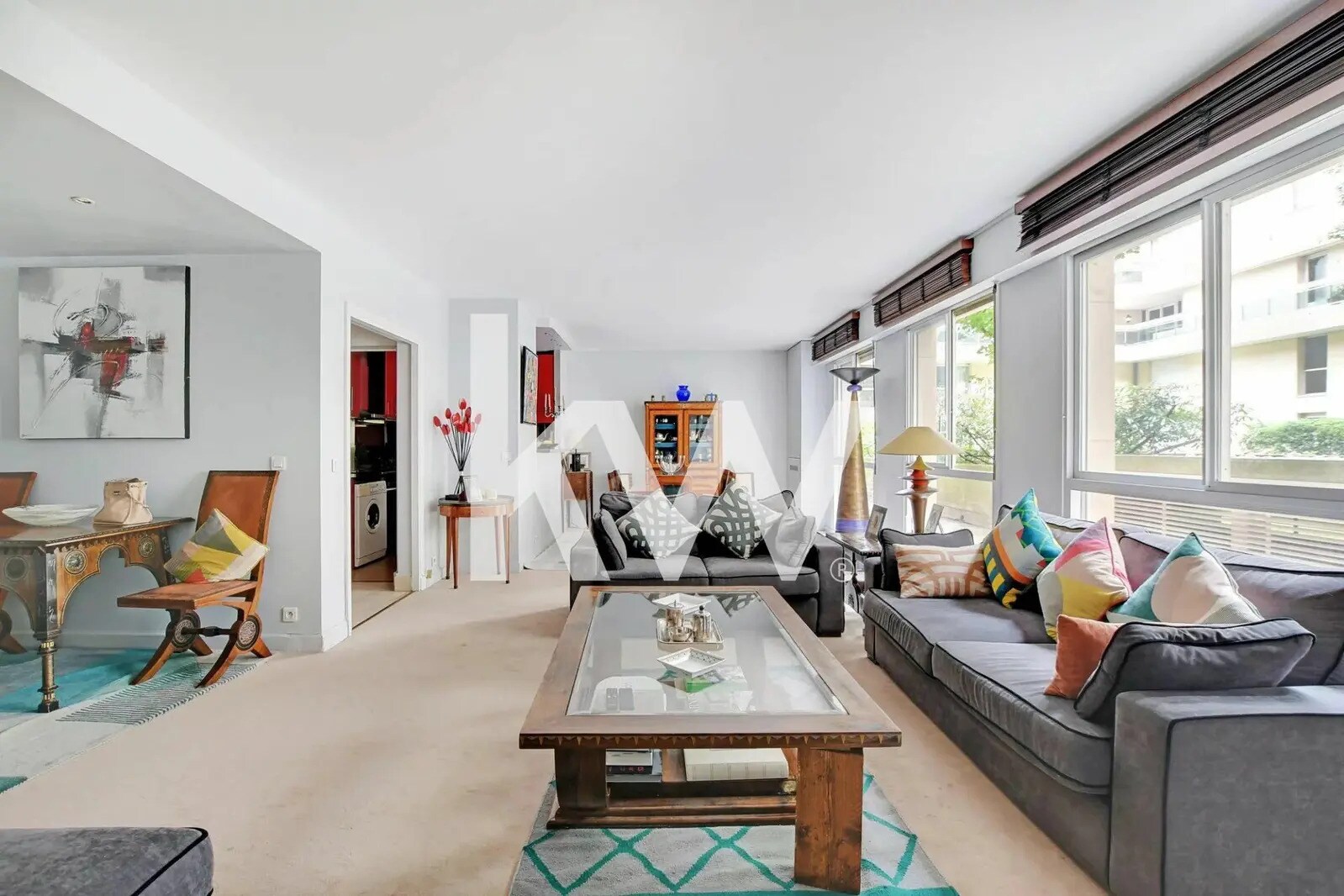 Office in Paris for sale Building Photo- Image 1 of 8