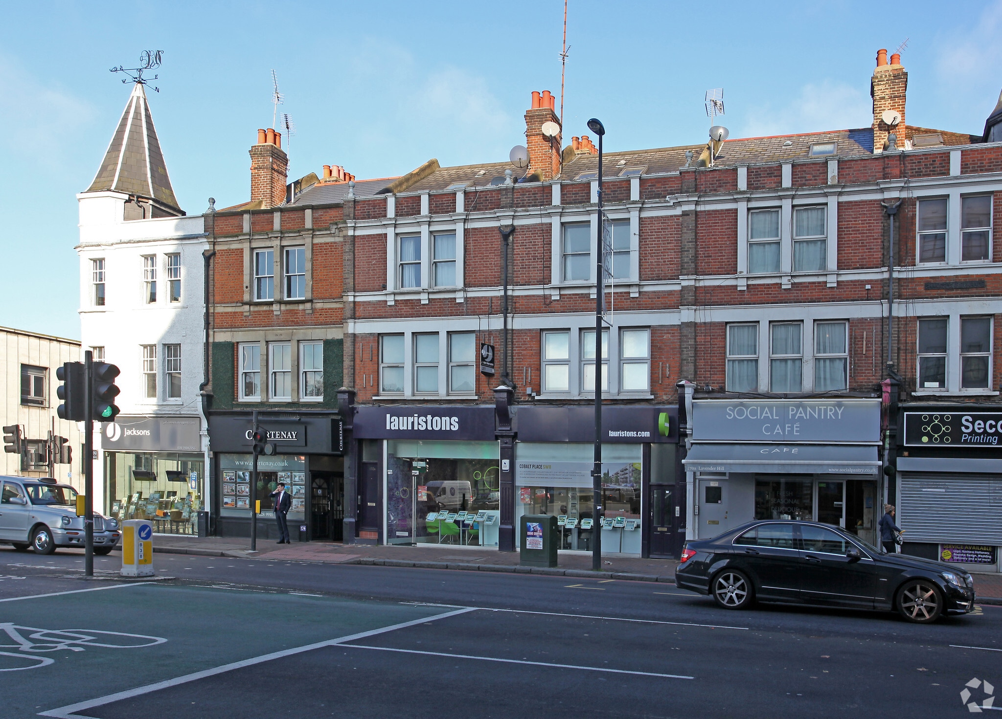 172-172A Lavender Hl, London for sale Primary Photo- Image 1 of 1