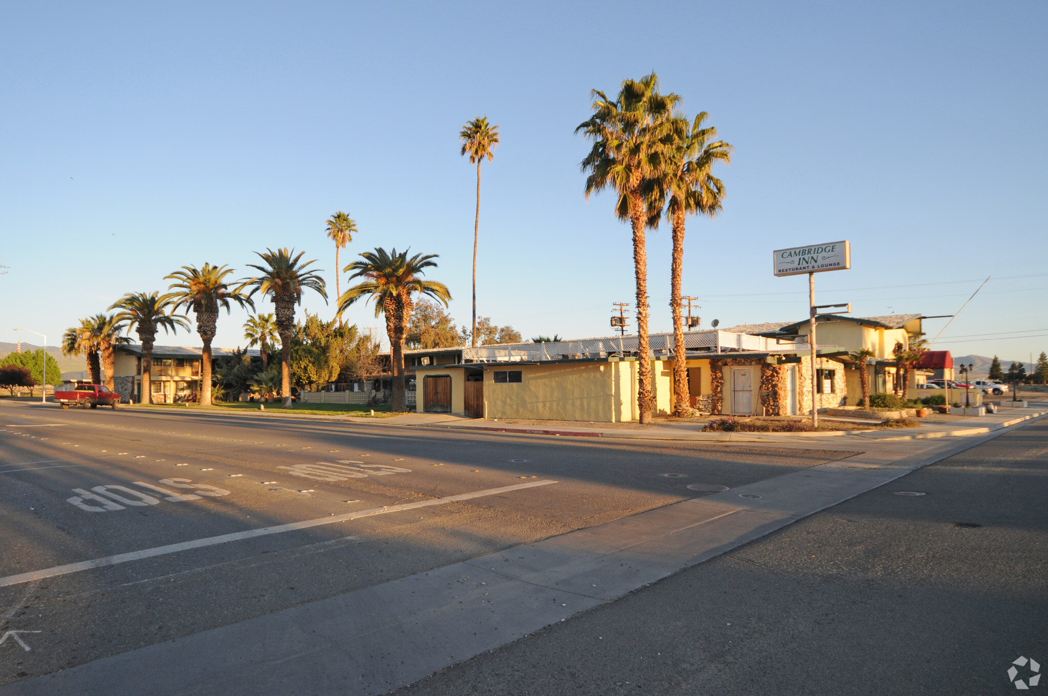 100 Cambridge Ave, Coalinga, CA for sale Primary Photo- Image 1 of 1