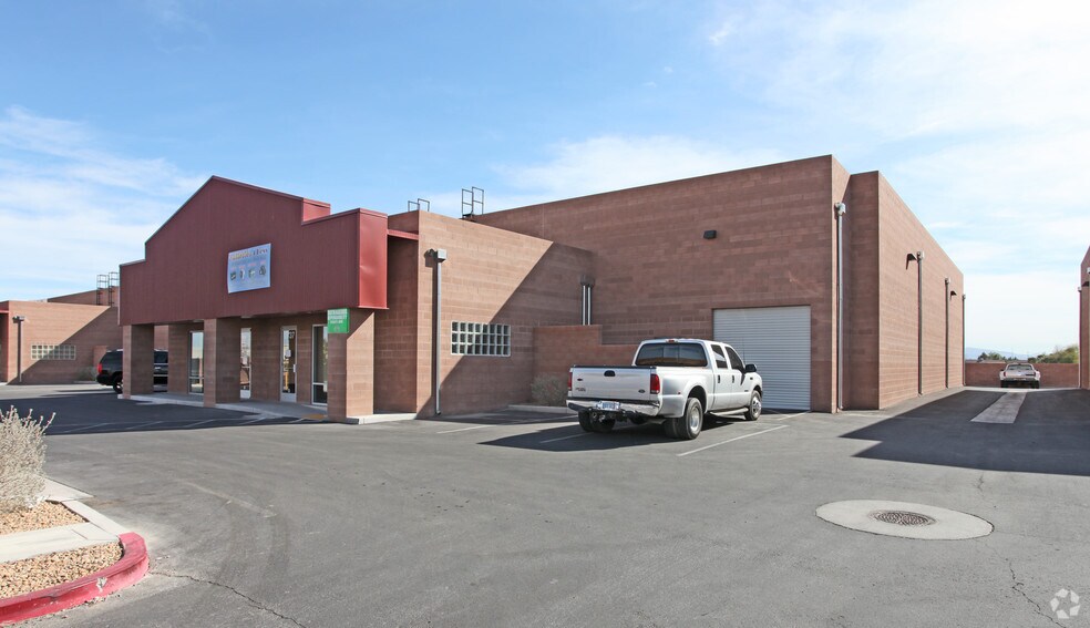 2737 N Lamb Blvd, Las Vegas, NV 89115