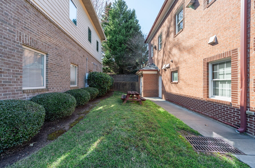 2741 Campus Walk Ave, Durham, NC for sale - Building Photo - Image 3 of 33