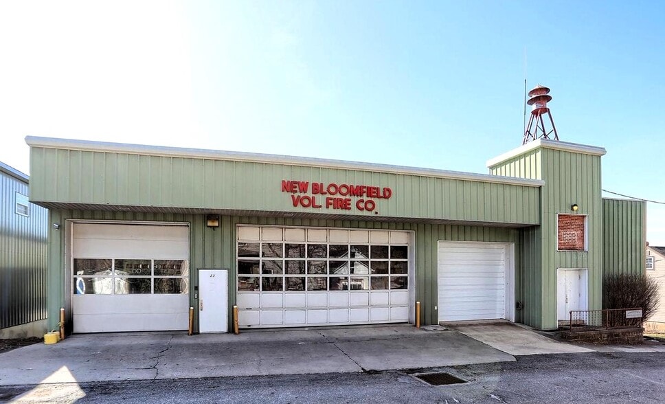 23 W High St, New Bloomfield, PA for sale - Primary Photo - Image 1 of 1