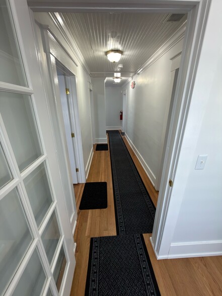 2520 Rochester Rd, Royal Oak, MI for lease - Building Photo - Image 3 of 12