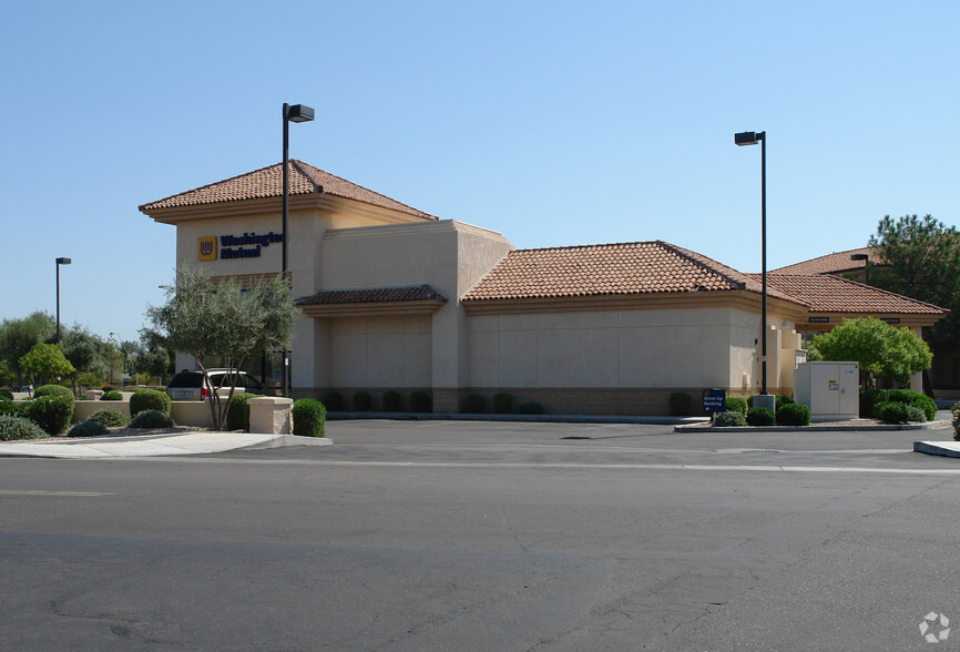 1055 W Chandler Blvd, Chandler, AZ for sale - Building Photo - Image 1 of 1