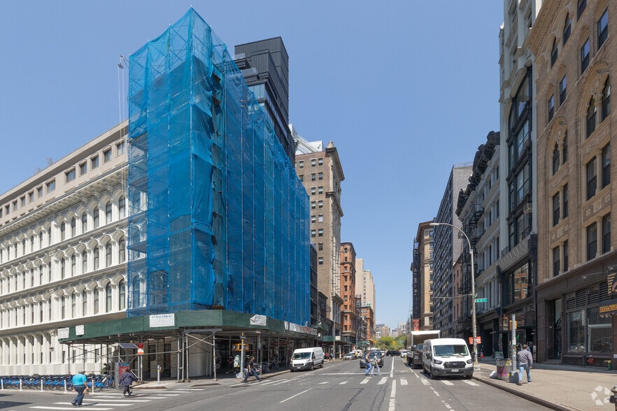 67 E 11th St, New York, NY for lease - Building Photo - Image 2 of 5