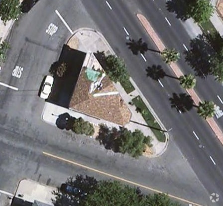 3300 Broadway St, Sacramento, CA for lease - Building Photo - Image 2 of 46