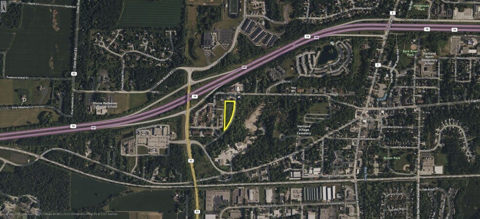 701 W Capitol Dr, Hartland, WI for sale - Building Photo - Image 1 of 2