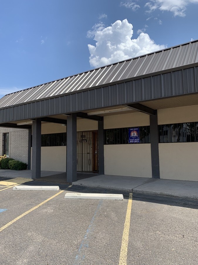 907 Lindberg Ave, McAllen, TX 78501