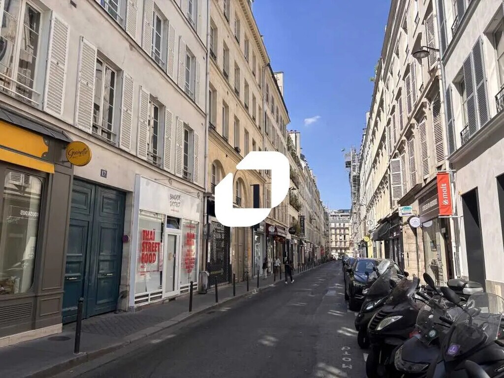Location Commerce 10 m² à 74 m² - Photo 1