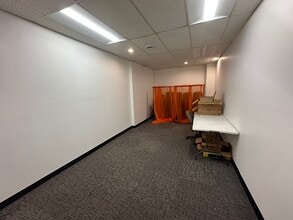 300 Hempstead Tpke, West Hempstead, NY for lease Interior Photo- Image 1 of 2