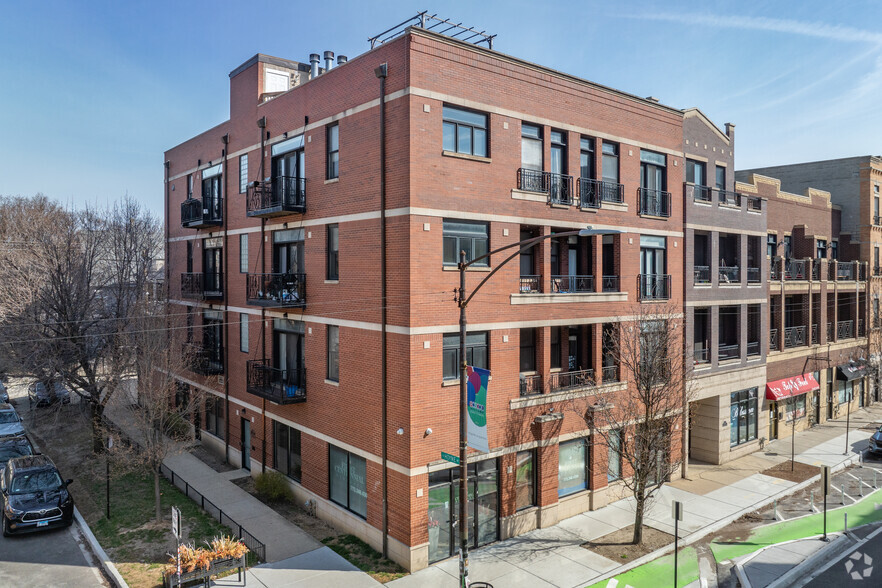 2056-2058 W Belmont Ave, Chicago, IL for sale - Building Photo - Image 1 of 29