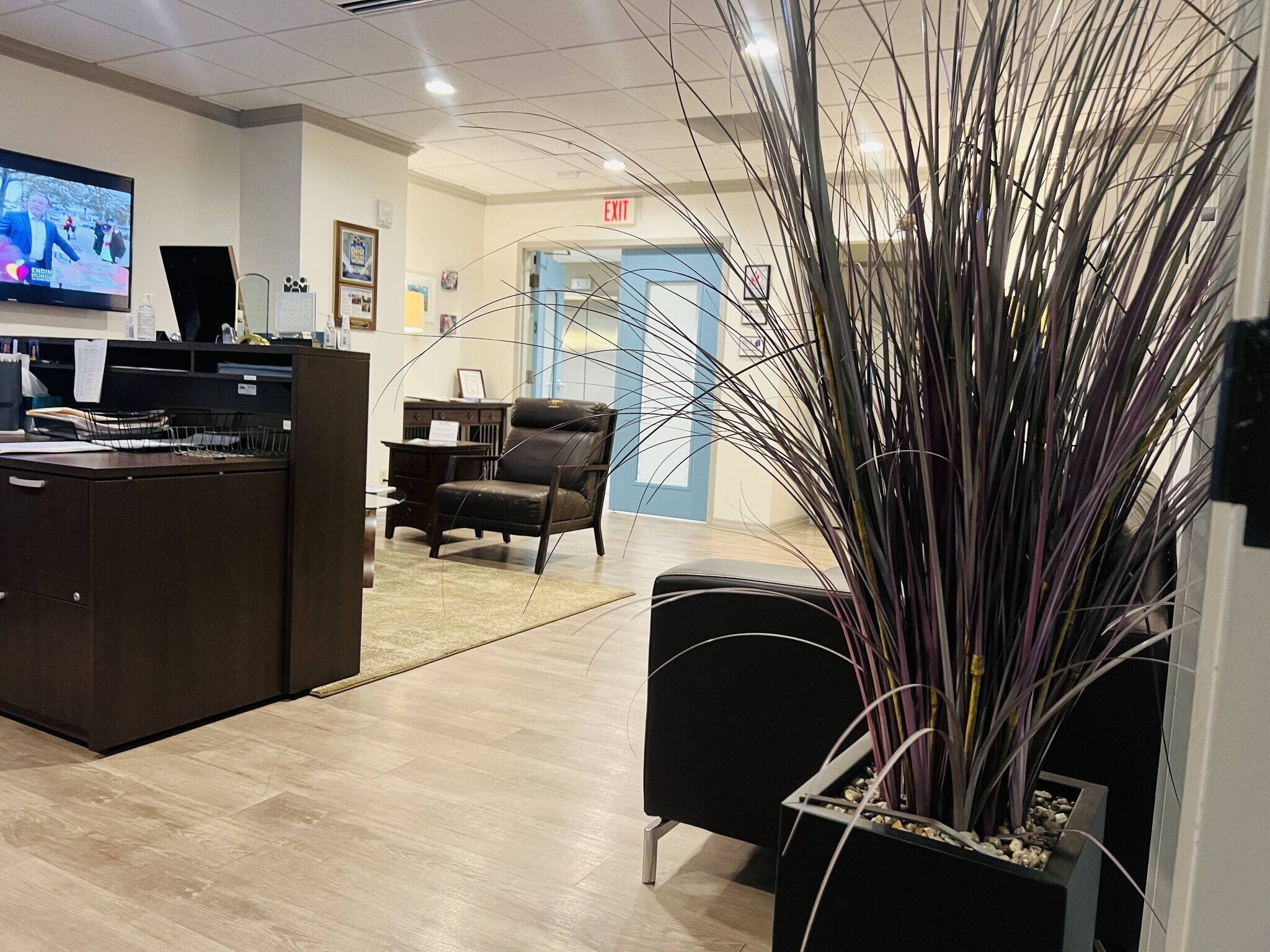 1777 Main St, Sarasota, FL for lease Interior Photo- Image 1 of 12