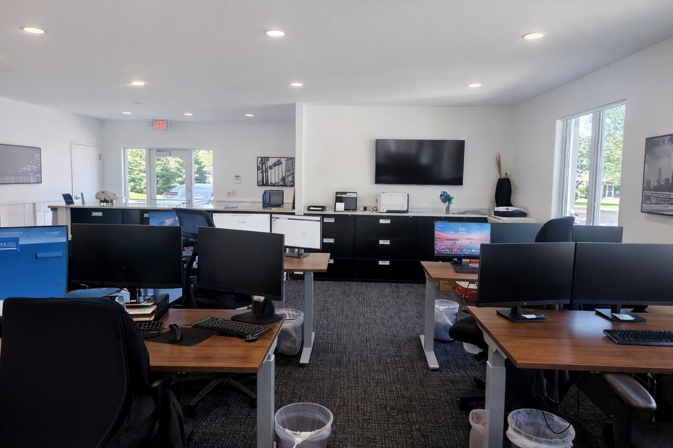 18045-18049 Oak St, Omaha, NE 68130 - Unit A & B - - Interior Photo - Image 1 of 4