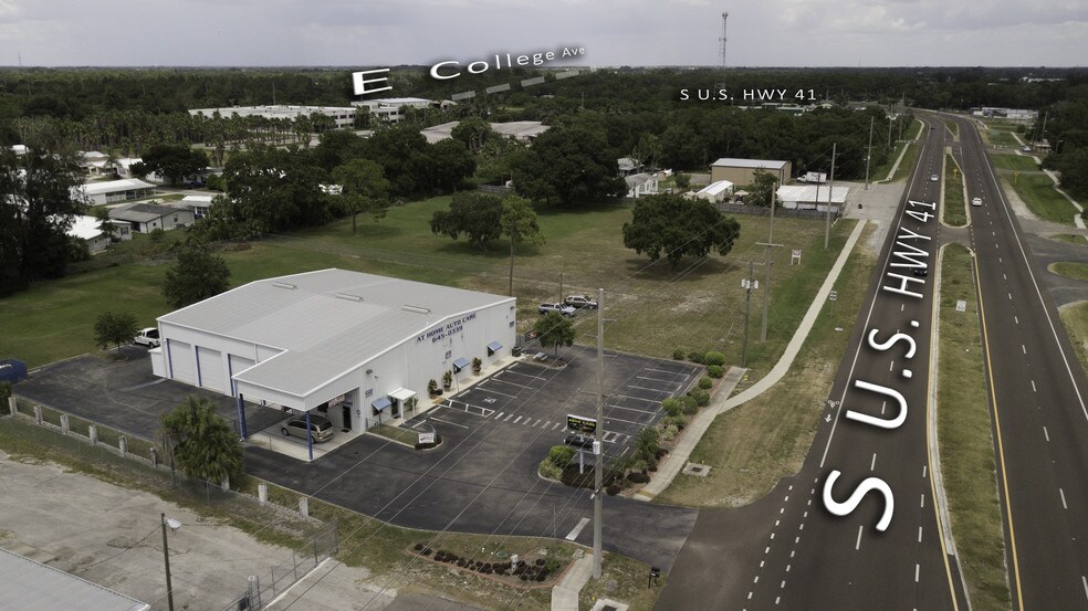 2003 S US Highway 41, Ruskin, FL 33570