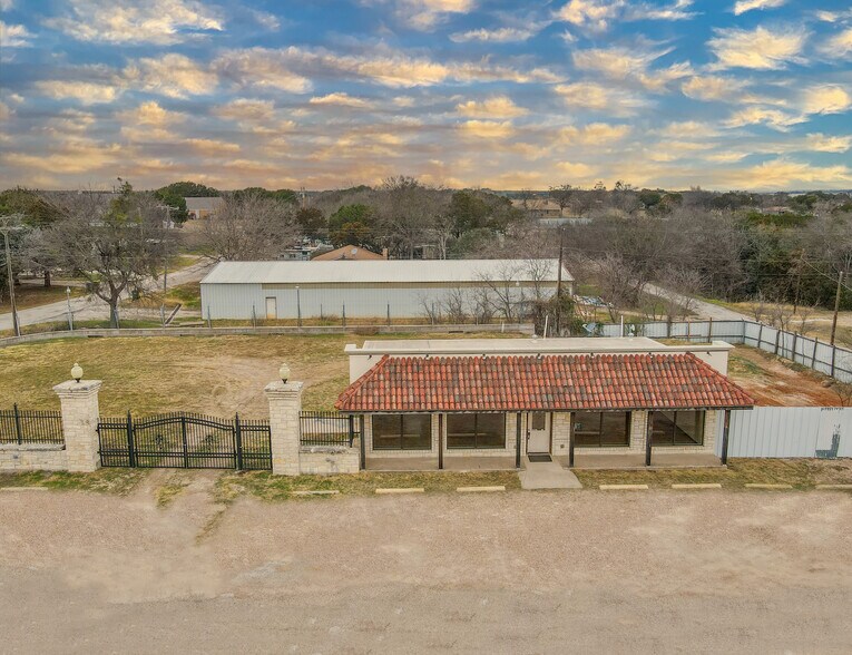 372 State Highway 22, Laguna Park, TX 76634 Lake Whitney Retail