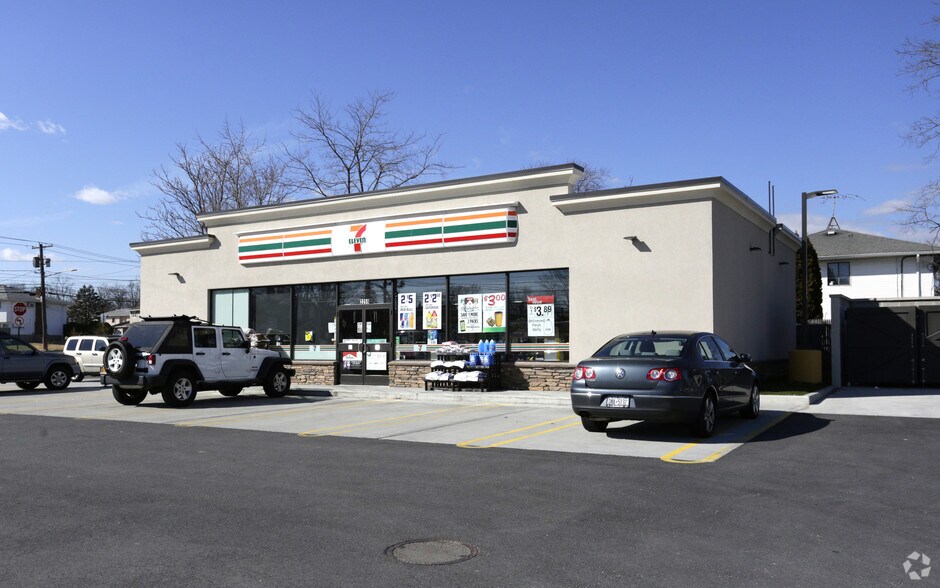 2259 Jerusalem Ave, North Bellmore, NY for sale - Primary Photo - Image 1 of 1