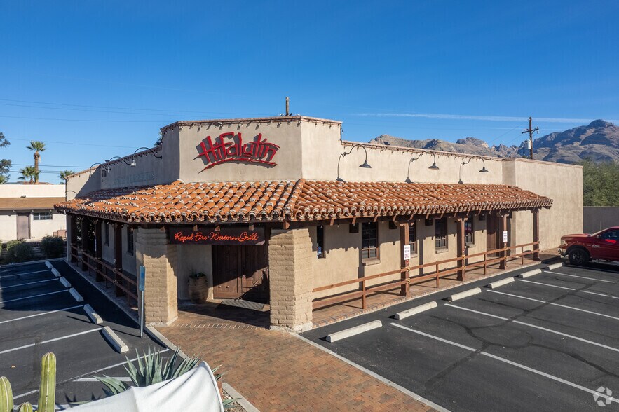 6780 N Oracle Rd, Tucson, AZ 85704