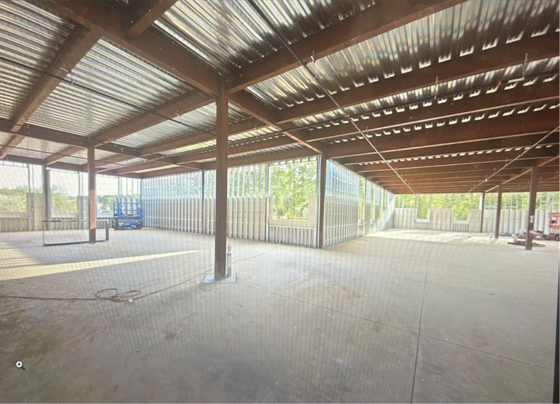 7355 Main St, Woodstock, GA for lease - Building Photo - Image 2 of 8