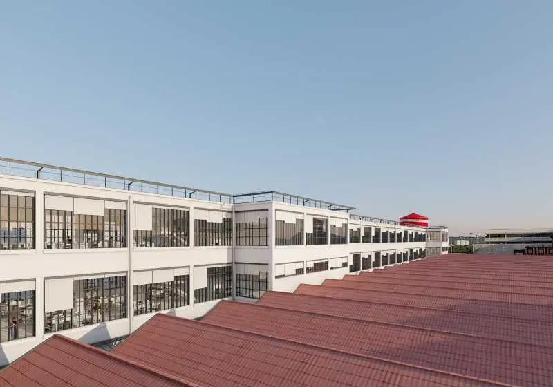 5-9 Avenue Bataillon Carmagnole Liberté, Vaulx-en-Velin for lease - Building Photo - Image 3 of 11