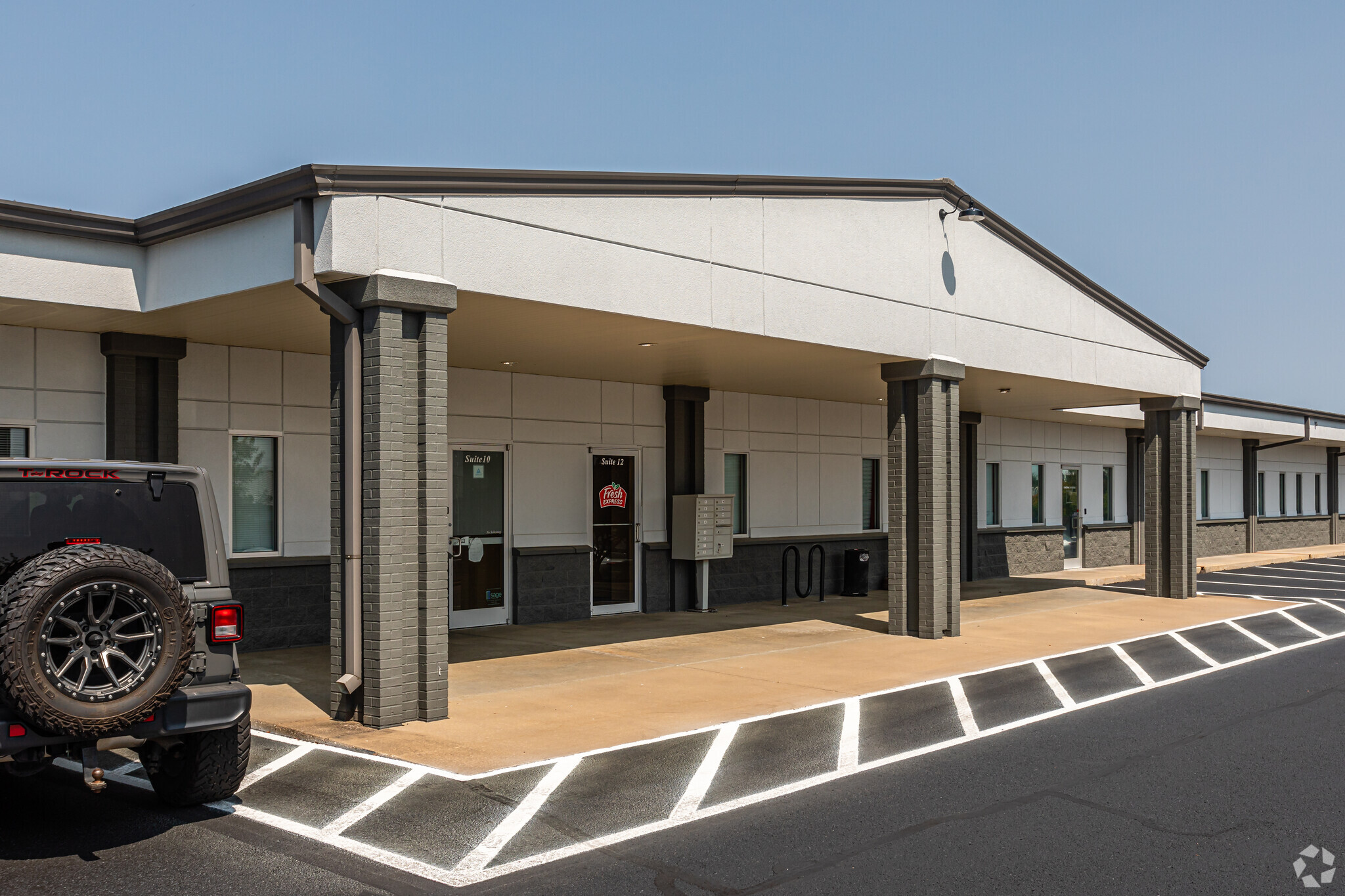 2701 SE Otis Corley Dr, Bentonville, AR for lease Building Photo- Image 1 of 15