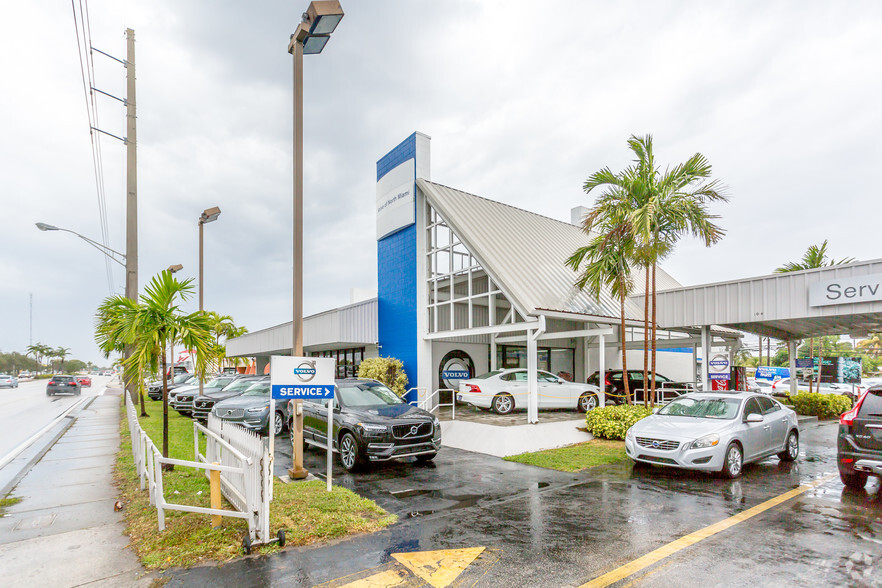 19275 NW 2nd Ave, Miami, FL for lease - Primary Photo - Image 1 of 8