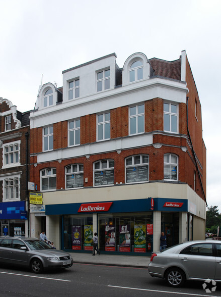 40 Tooting High St, London for lease - Primary Photo - Image 1 of 2