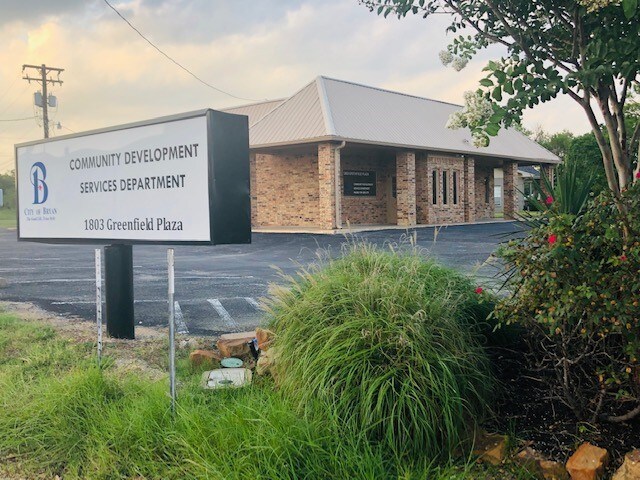 1803 Greenfield Plz, Bryan, TX for sale Building Photo- Image 1 of 1