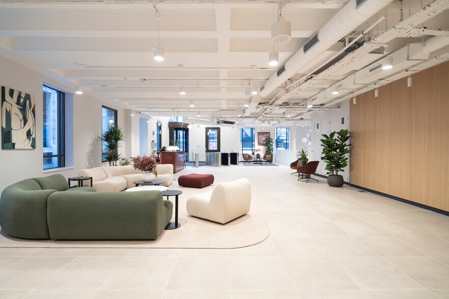 12 Moorgate, London for lease - Building Photo - Image 1 of 8