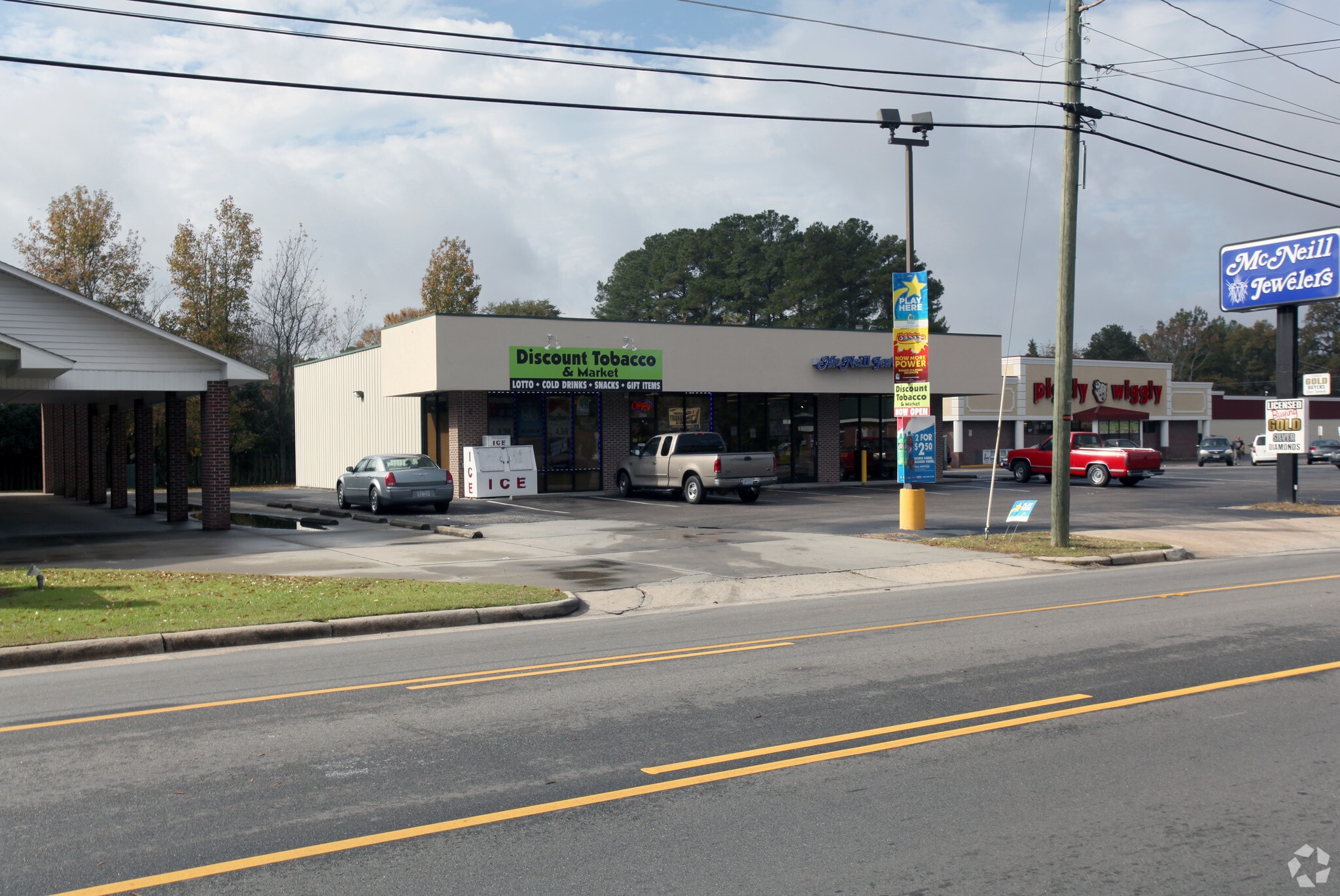 214 E 4th Ave, Red Springs, NC for sale Primary Photo- Image 1 of 3