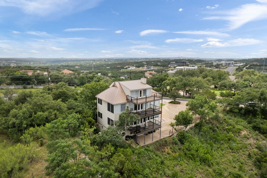 8012 Bee Caves Rd, Austin, TX for sale - Building Photo - Image 2 of 10