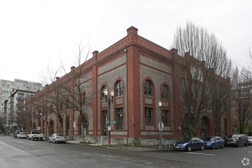 721 NW 9th Ave, Portland, OR for lease - Building Photo - Image 1 of 12