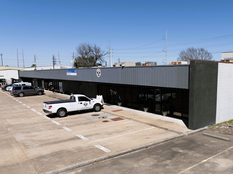 3030-3050 Antoine, Houston, TX for lease - Building Photo - Image 3 of 5