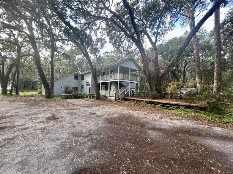 5381 S Fletcher Ave, Fernandina Beach, FL for lease - Building Photo - Image 3 of 10