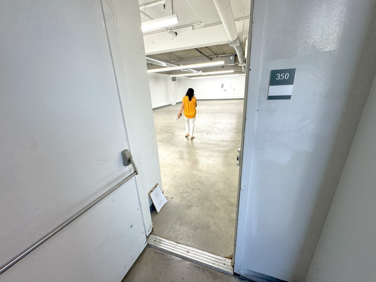 210 E Olympic Blvd, Los Angeles, CA for lease Interior Photo- Image 1 of 8