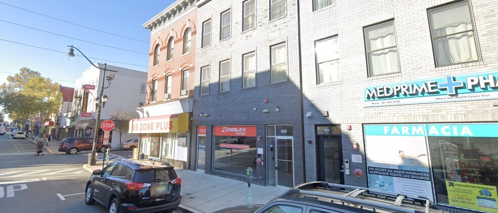 2103 Bergenline Ave, Union City, NJ for lease - Building Photo - Image 1 of 6