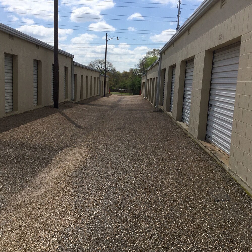 107 W Pliler Precise Rd, Longview, TX for sale Primary Photo- Image 1 of 1