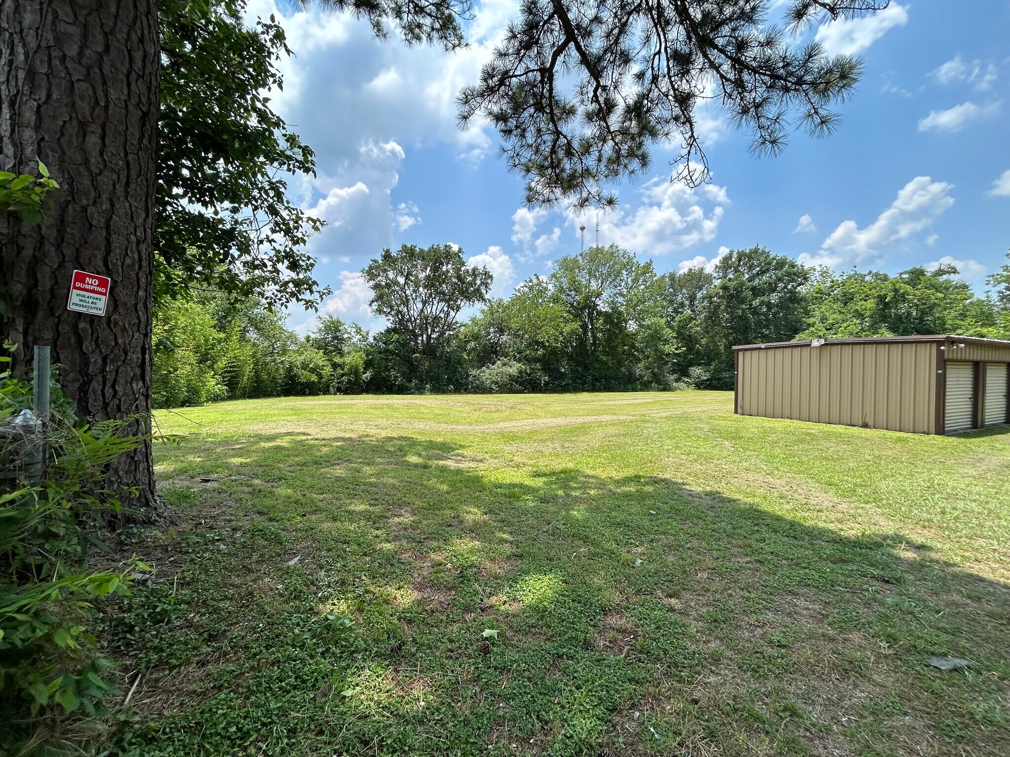 304 S US Highway 287, Elkhart, TX 75839 Self Storage/Residential