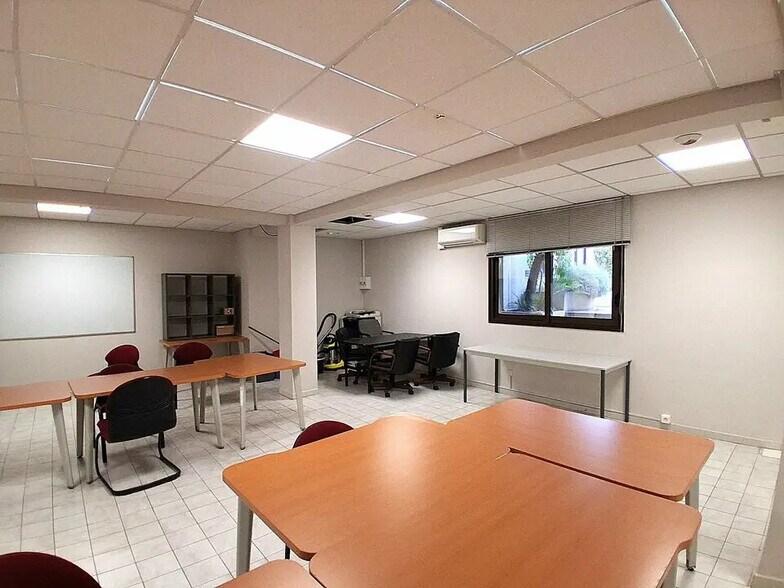 Office in Mougins for sale - Interior Photo - Image 3 of 4