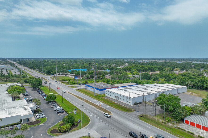 12388 Starkey Rd, Largo, FL for lease - Building Photo - Image 3 of 17