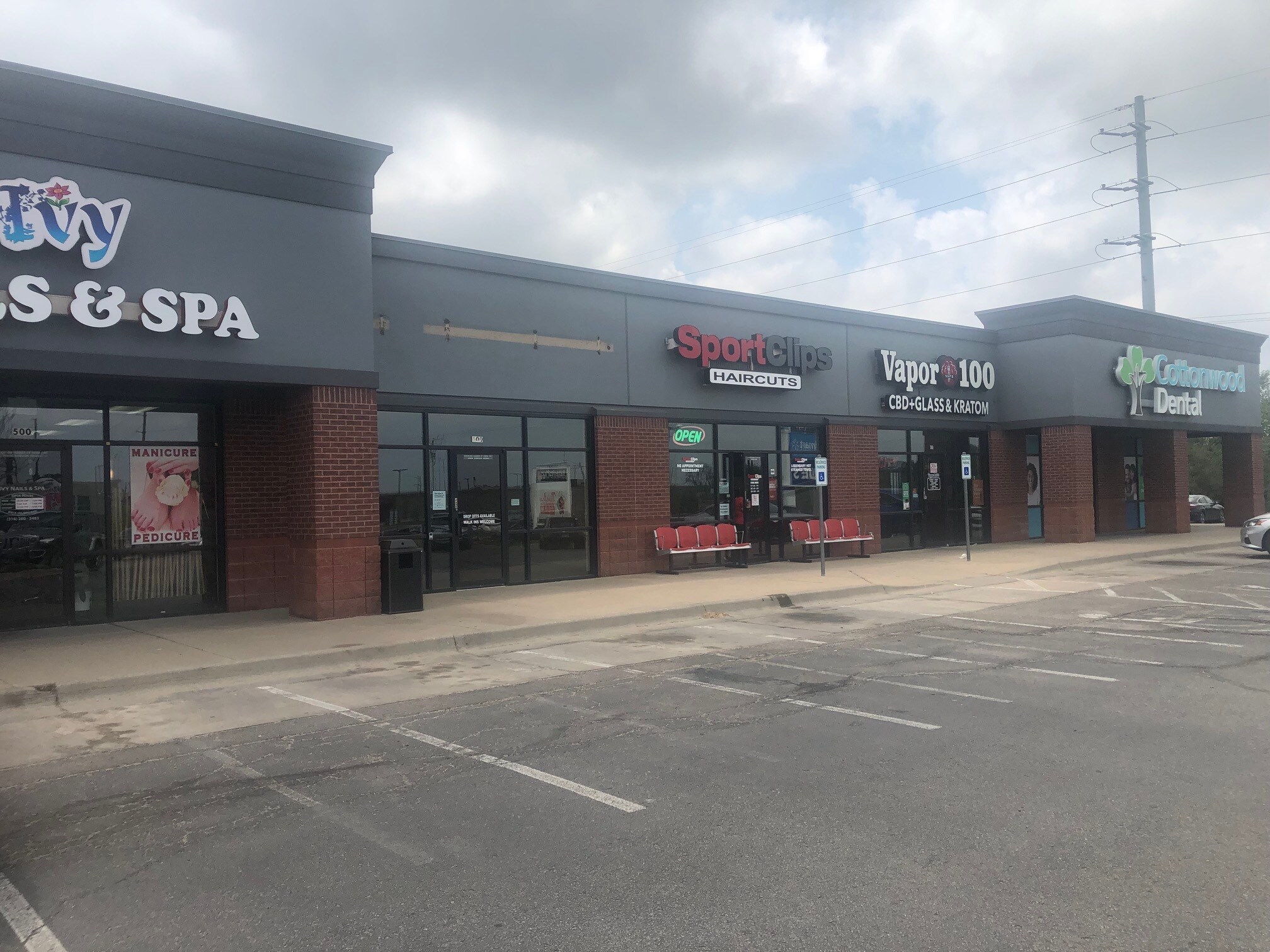 11333 E Kellogg Dr, Wichita, KS 67207 One Kellogg Place