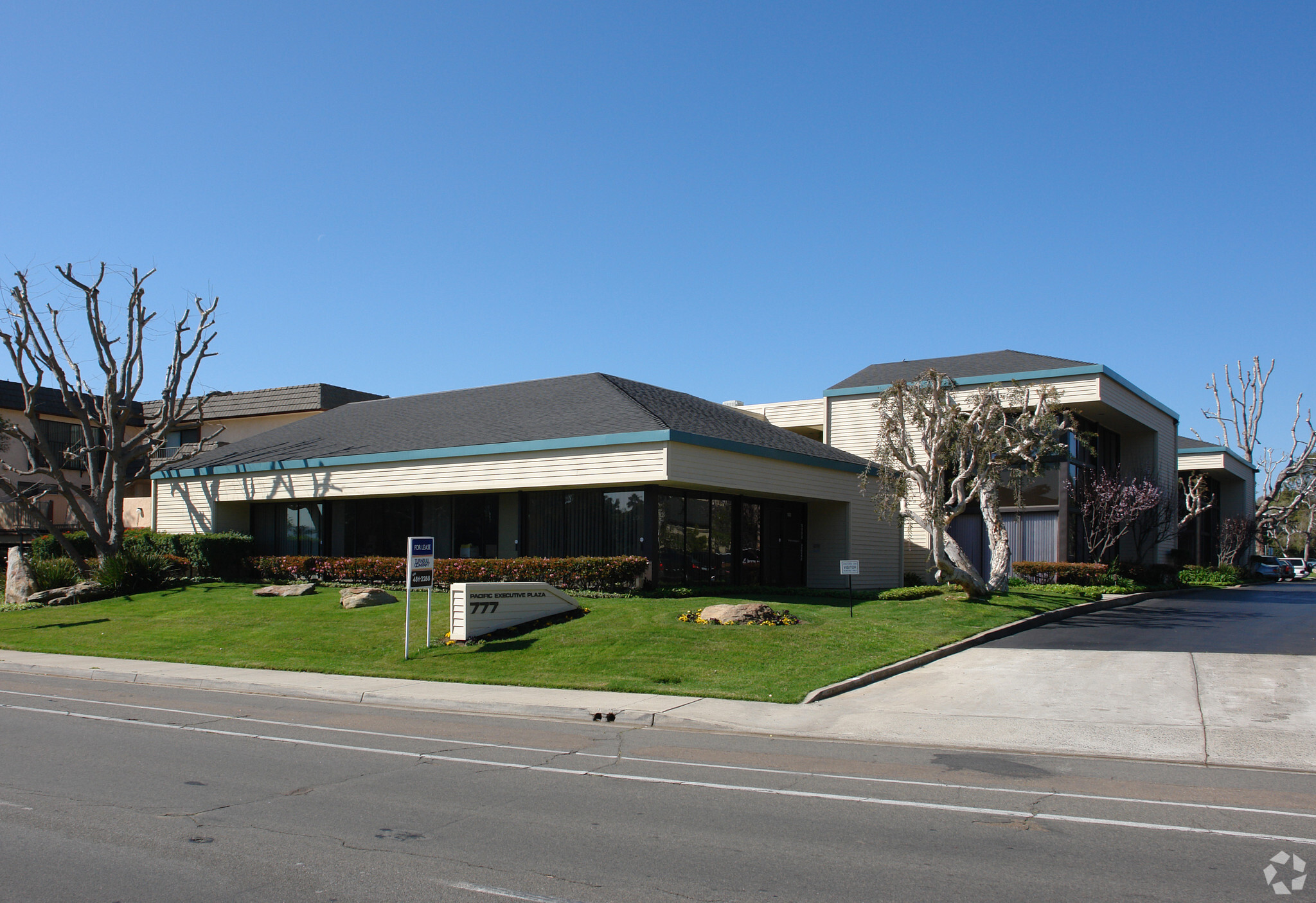 777 S Highway 101, Solana Beach, CA for lease Building Photo- Image 1 of 7