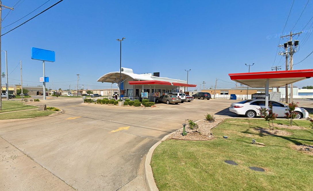 3000 S I 35 Service Rd, Oklahoma City, OK for lease Building Photo- Image 1 of 5