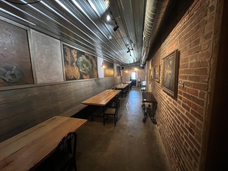 519 N Elm St, Muncie, IN for sale - Building Photo - Image 3 of 13