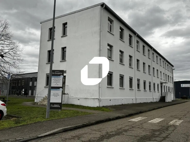 Office in Entzheim for lease - Building Photo - Image 2 of 9