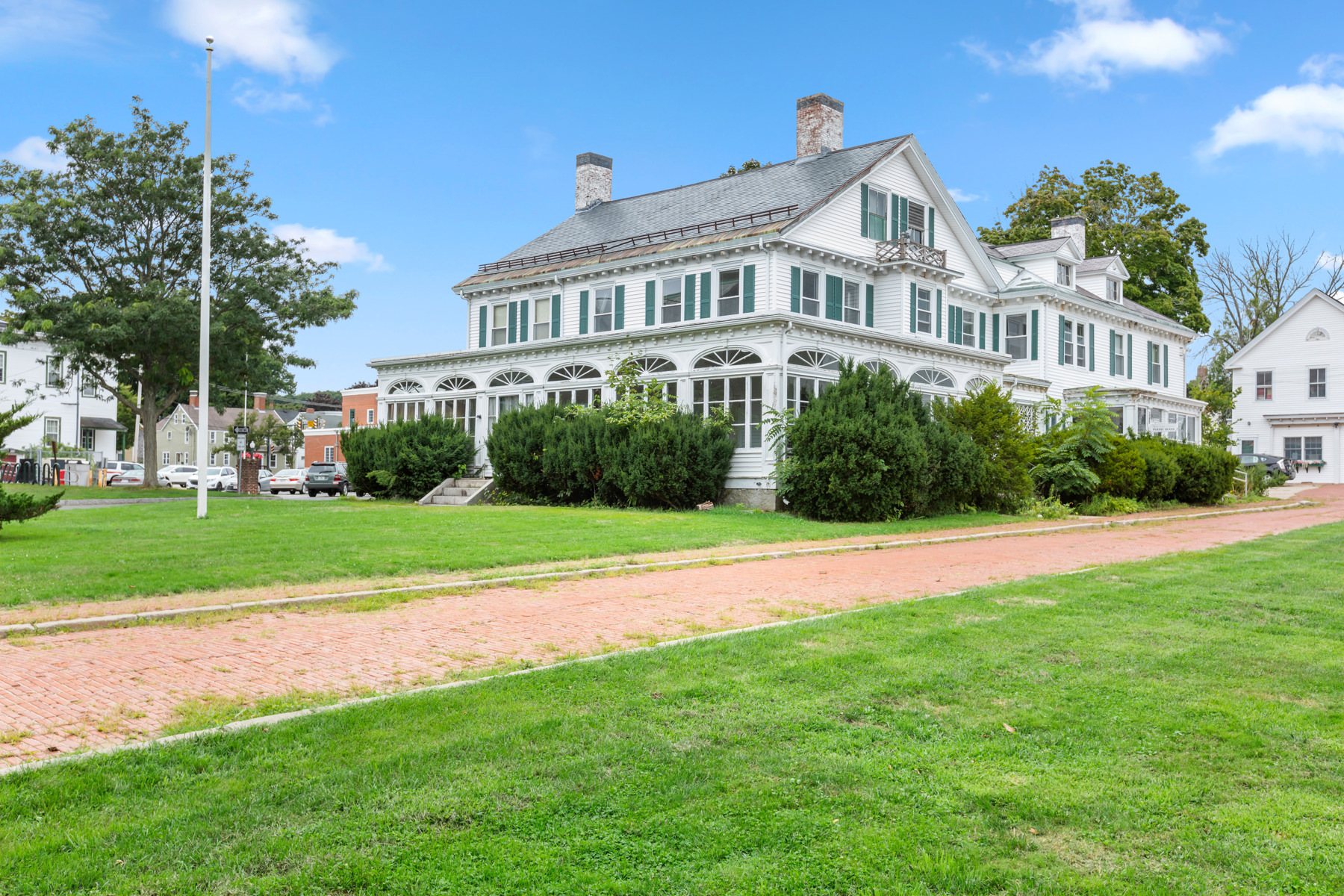 145 Main St, Amesbury, MA for sale Primary Photo- Image 1 of 38