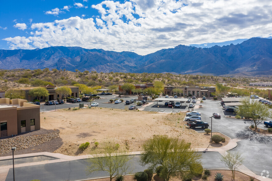 1810-1816 E Innovation Park Dr, Oro Valley, AZ for sale - Building Photo - Image 1 of 3